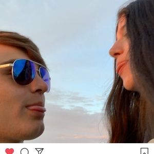 Meet your Posher, Chloe